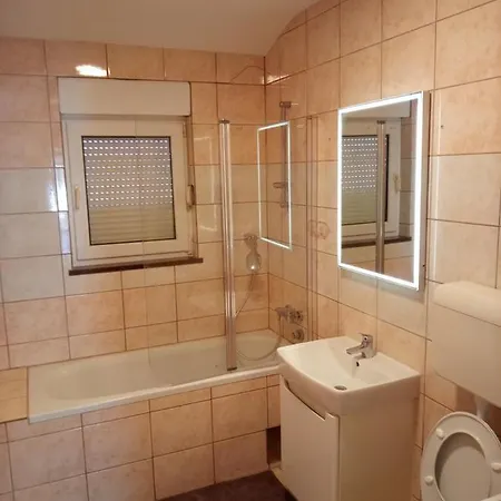 Apartment Faraon Free Private Parking Mostar Exteriör bild